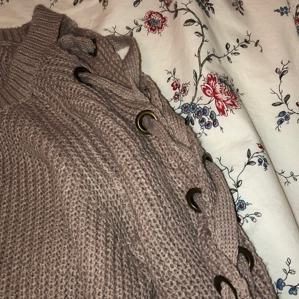 SWEATER - Picture 3 of 3